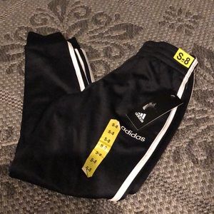 - - Adidas boys joggers size S8